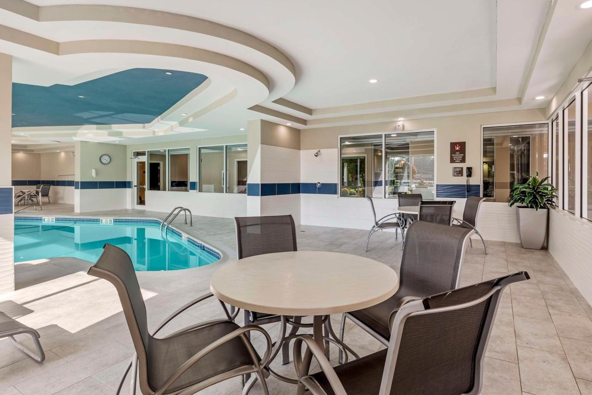 Best Western Plus North Shore Hotel Danvers Eksteriør billede